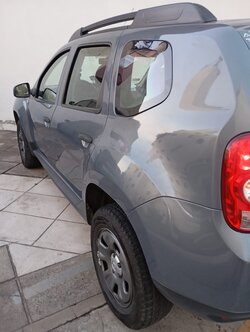 Vendo urgente camioneta titular al dia